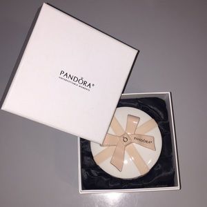 Pardora bracelet box